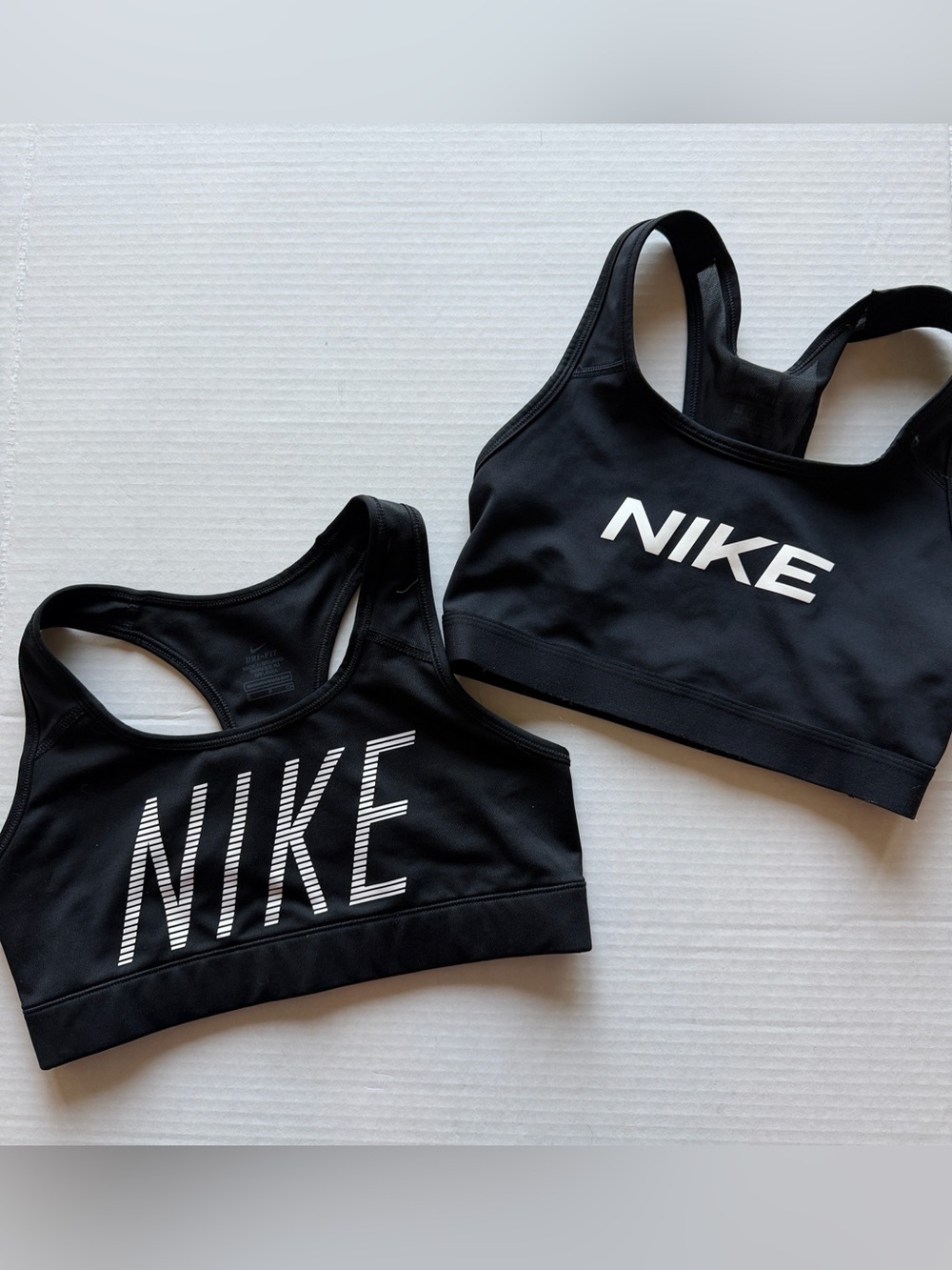 Nike Pro Racerback Sports Bra Size Small Black White